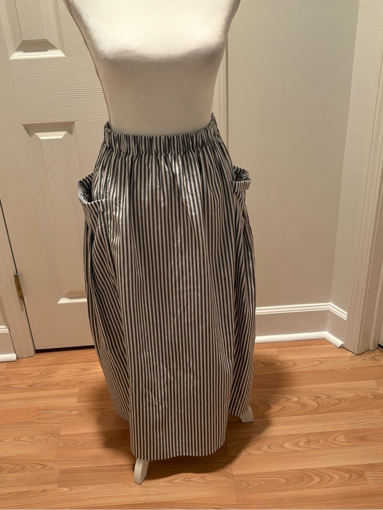 None Dresses & Skirts - Striped Black and White Maxi Skirt with Side Pockets